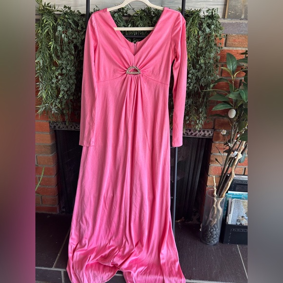 Dresses & Skirts - Vintage hot pink maxi dress